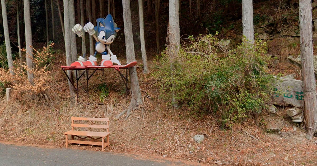 三重にあるなぜか人気のソニック像