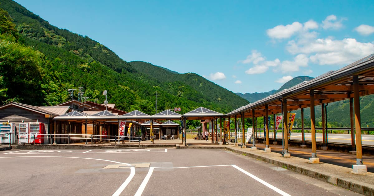道の駅 海山は、世界遺産 熊野古道「馬越峠」の登り口に位置している道の駅