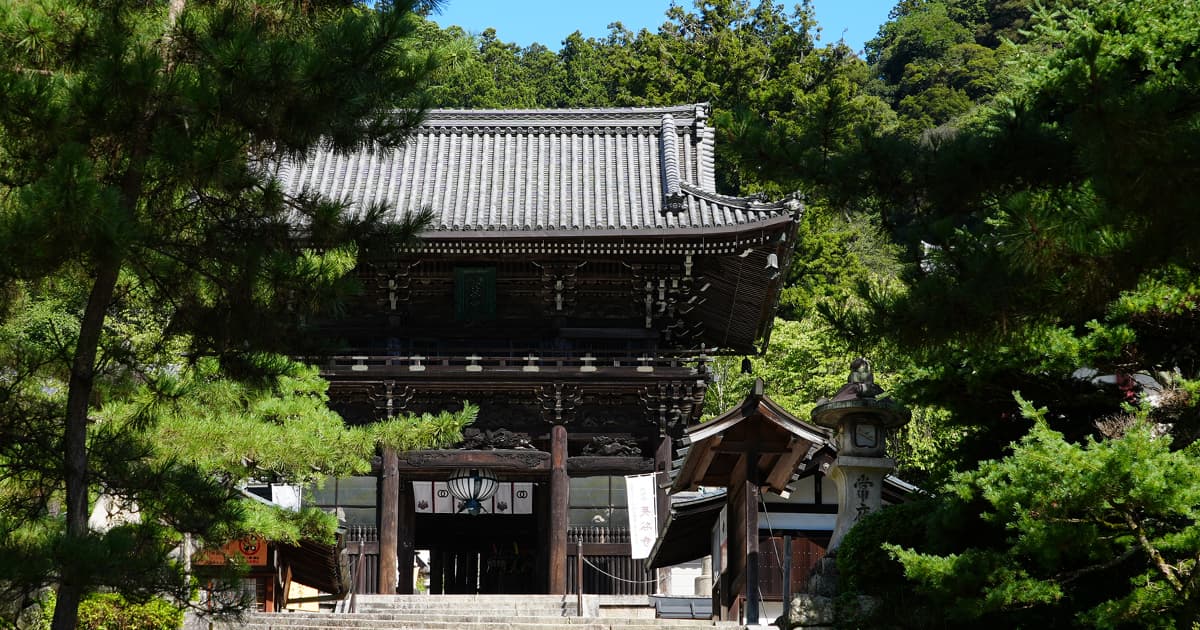 いつ訪れても楽しめる、花の御寺「長谷寺」
