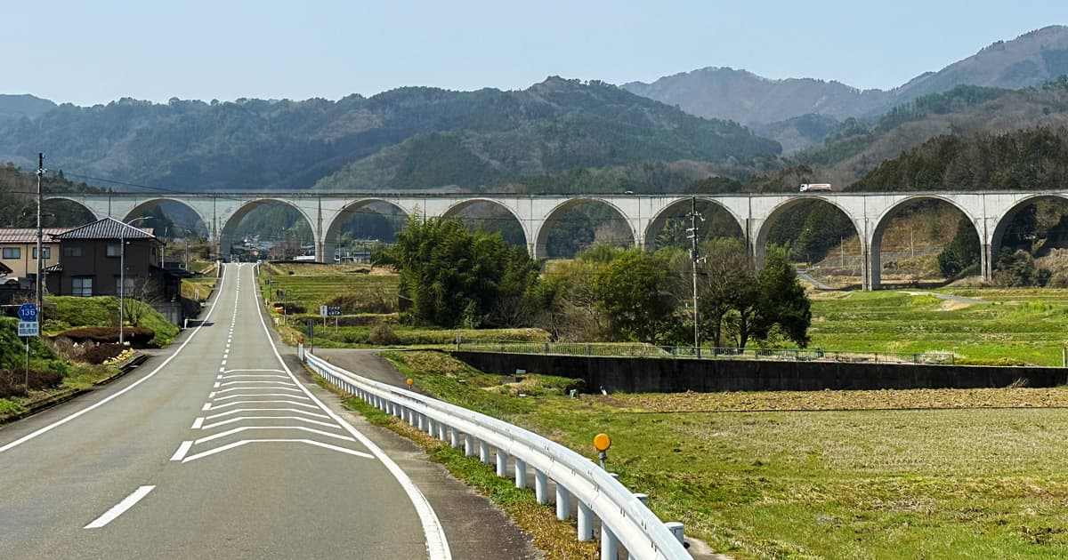 12連アーチが美しい虎臥城大橋