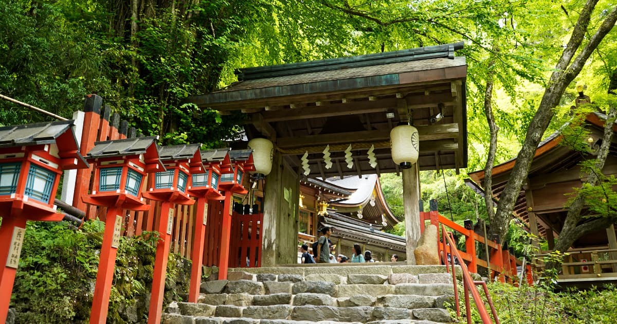 貴船神社はバイクで走り抜ける場所ではなくゆっくり散策したいところ