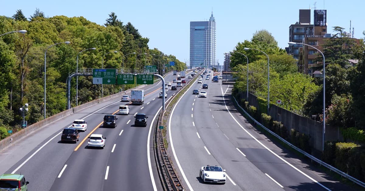 二輪車定率割引は、実施期間中の土曜・日曜・祝日を対象に、ETCを利用する二輪車の高速道路料金が割引になる
