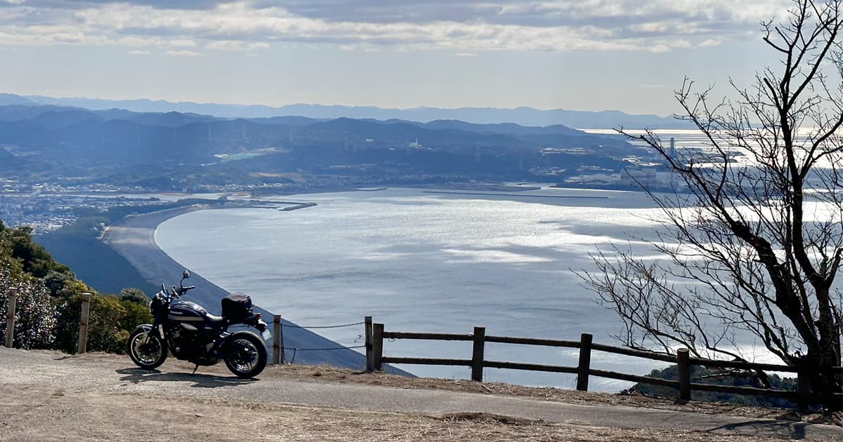 西山ピクニック緑地はバイクの映え写真が撮れることで人気