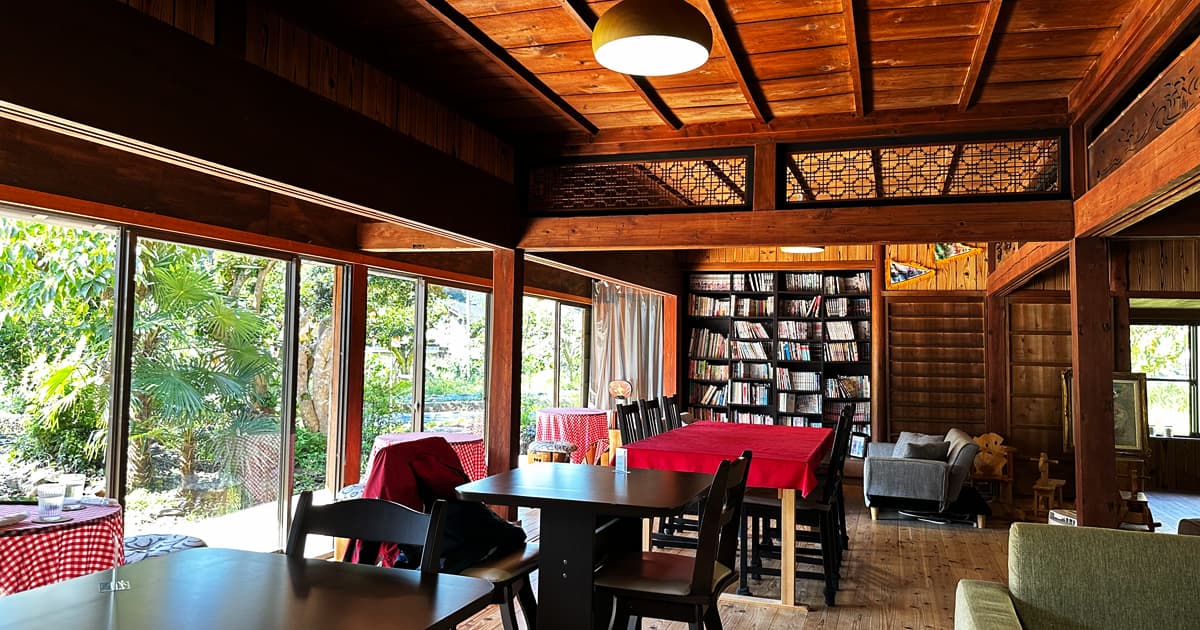 古民家の内装も素敵なCafe Tomobuchi