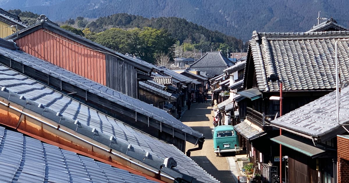 二階から関宿の景色を楽しめる眺関亭