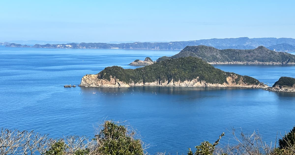 白崎青少年の家から見える、スヌーピー島と呼ばれている十九島（つるしま）