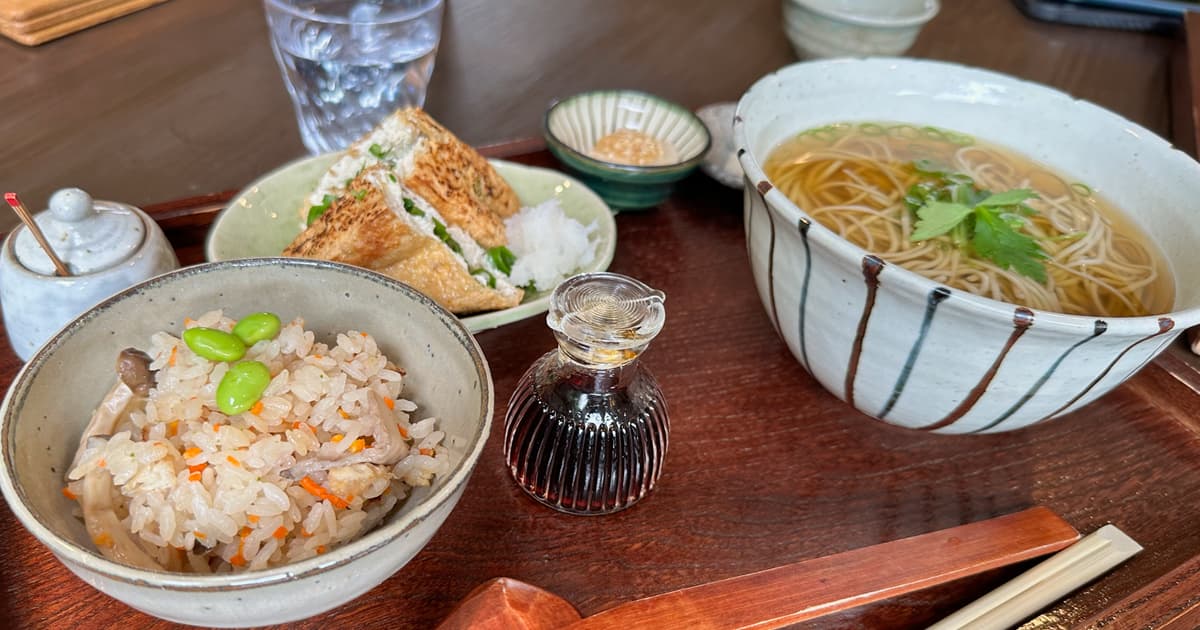 蕎麦甘味処 風庵の自家製粉石臼挽き蕎麦セット