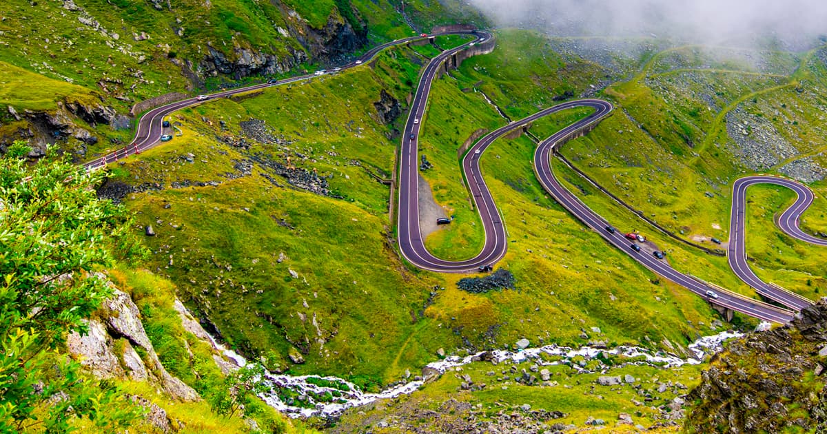 どこまでも走り続けたくなるツーリングロード